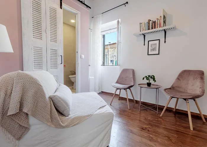 Cozy Corfiot House *