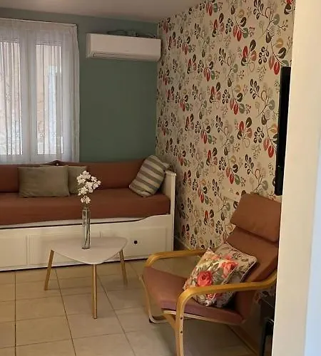 Cozy Corfiot House *