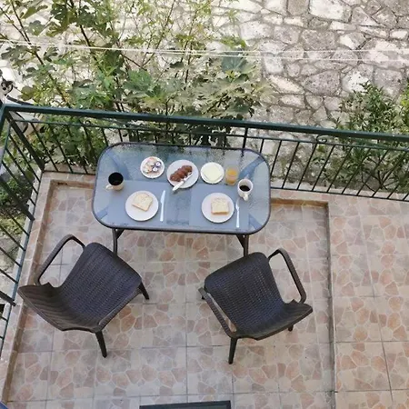 Cozy Corfiot House Дом отдыха *