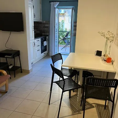Cozy Corfiot House בית נופש
